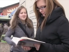 Česká lesba ulítne s kámoškou z Anglie