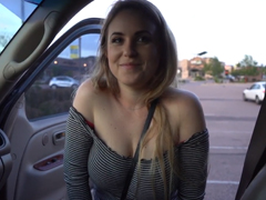 Holka si vydělává eskortem a děvkařením