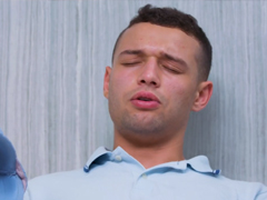 Mladík přistižen při honění – perverzní prase!