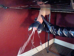 Mléčný stůl – vytříská z čuráka mrdku