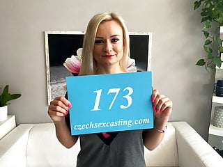 Czech Sex Casting – 20letá Linda (173)