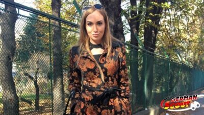 German Scout: Fashion modelka Liza análně šoustá za peníze