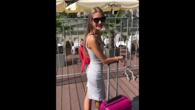 Kompilace soukromých nahrávek slavných pornohvězd natočených mobilem