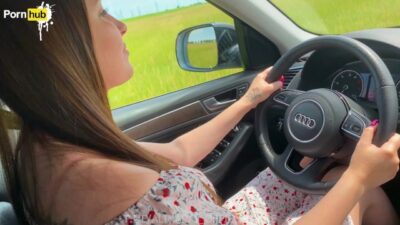 Macecha šuká s nevlastním synem po lekci řízení (Sasha Paradise)