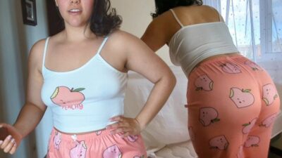 Plnoštíhlá mamina požádá nevlastního syna o masáž zad (The Pau G)