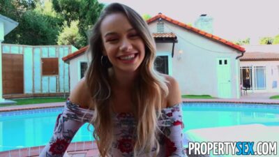 Property Sex: Extrémně nadržená realitní agentka Naomi Swann