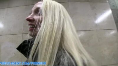 Rychlý prachy aneb Public Agent v českých ulicích (Mina)