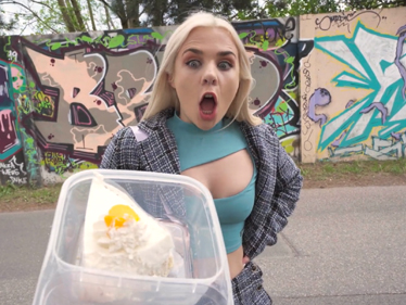 Rychlý prachy – napálil hezkou blondýnu slovní hříčkou