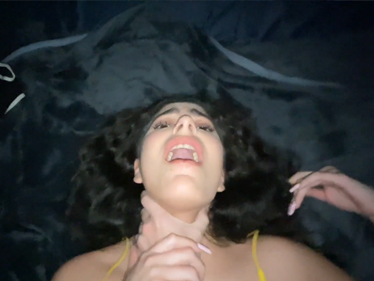 Sledovali basket, ale přerušili to vášnivým sexem