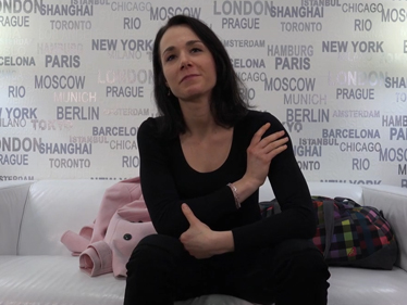 Czech Casting – Kristýna 24 let z Brna 6154 se chystá na kariéru policistky