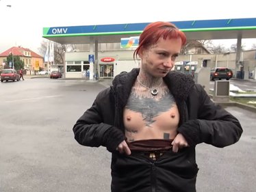 Brutálně šílená holka z Českého TakeVanu